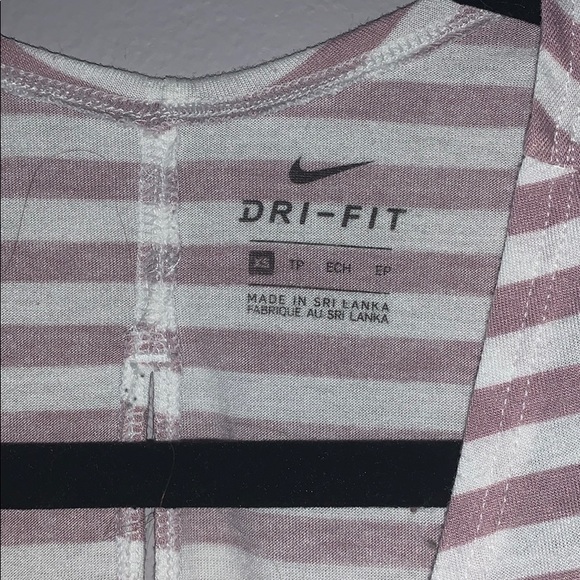 Nike Dri-Fit Tank~ Size XS - Picture 3 of 4